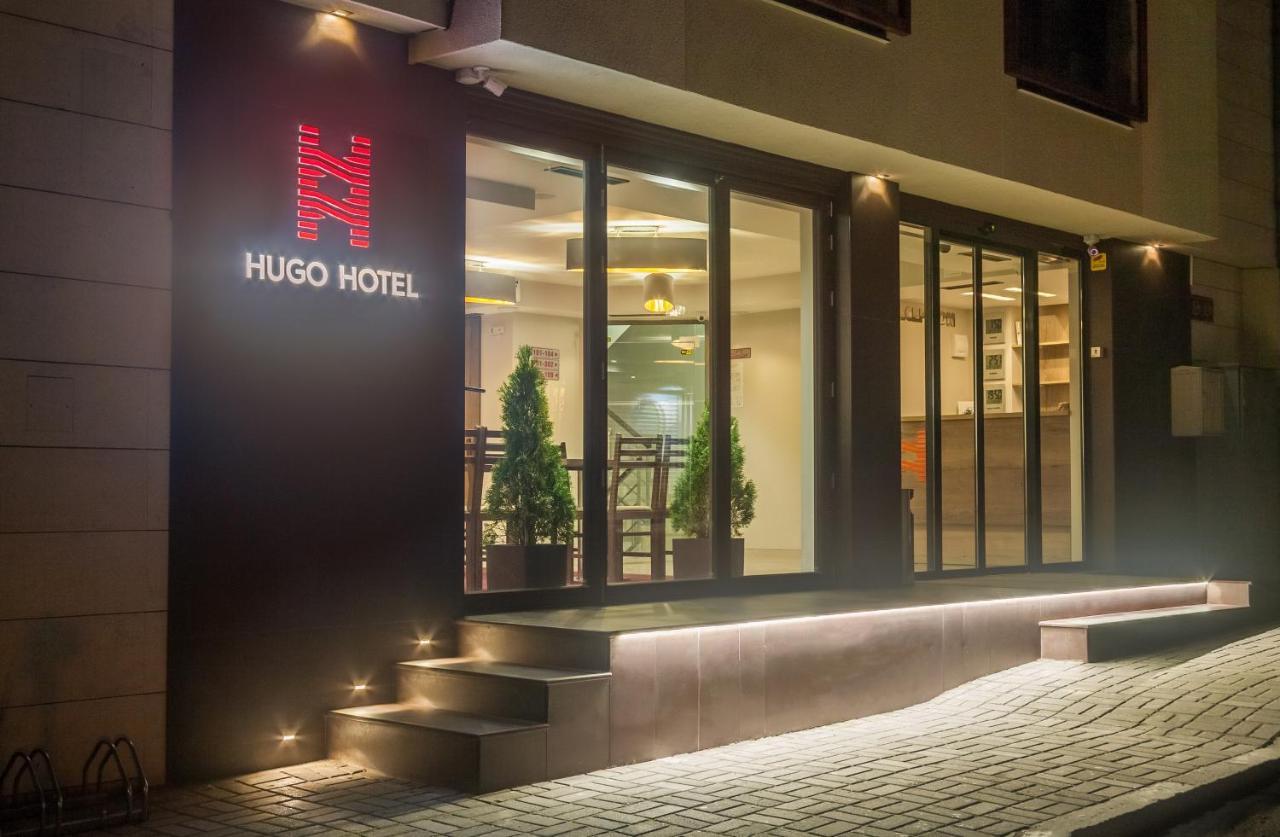 Hugo Hotel Varna Bagian luar foto